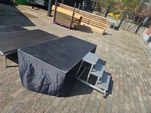 Podiumrok 6m strak - 60cm hoog